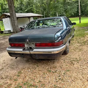 1995 Buick Roadmaster Sedan 4D