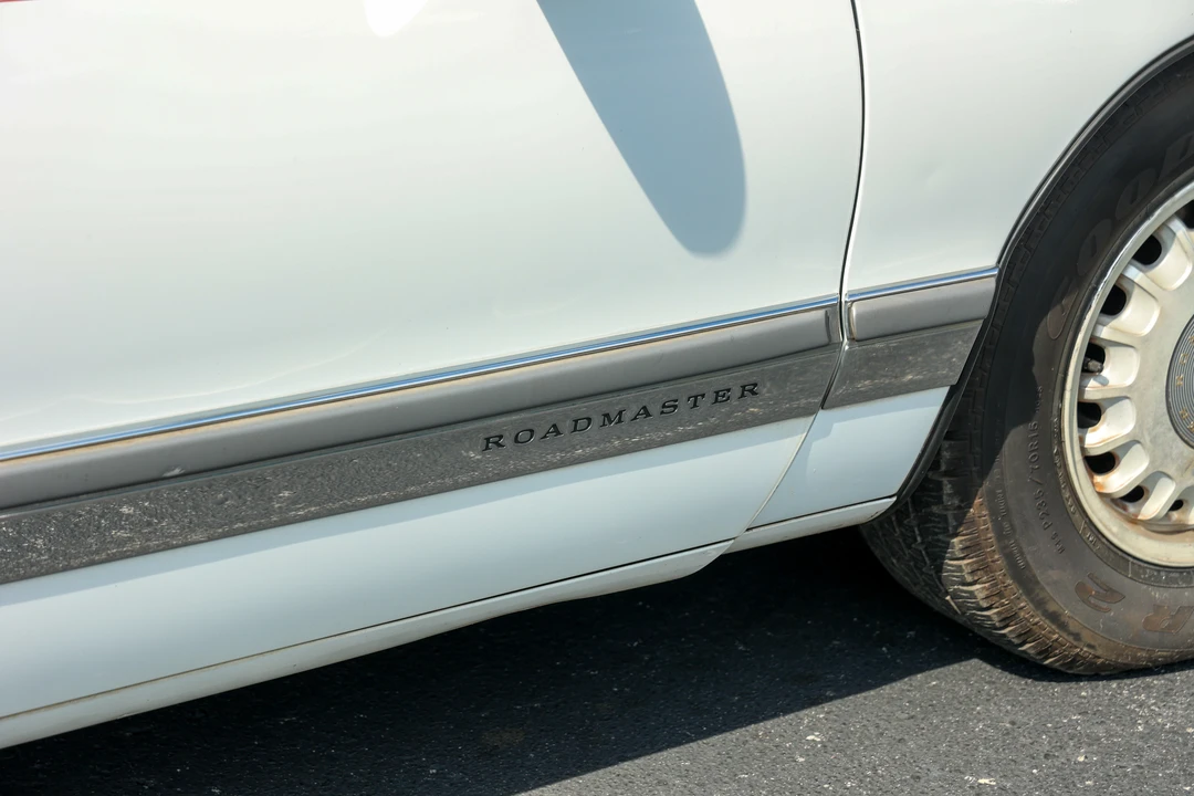 1995 Buick Roadmaster - Image 22 of 31