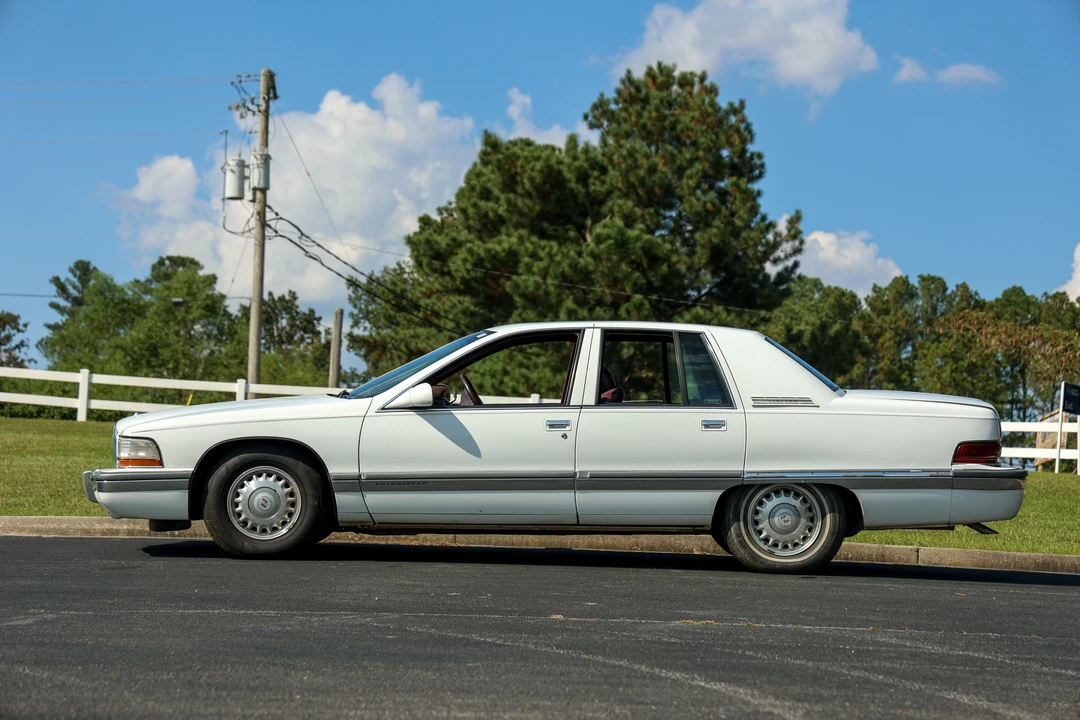 1995 Buick Roadmaster - Image 9 of 31