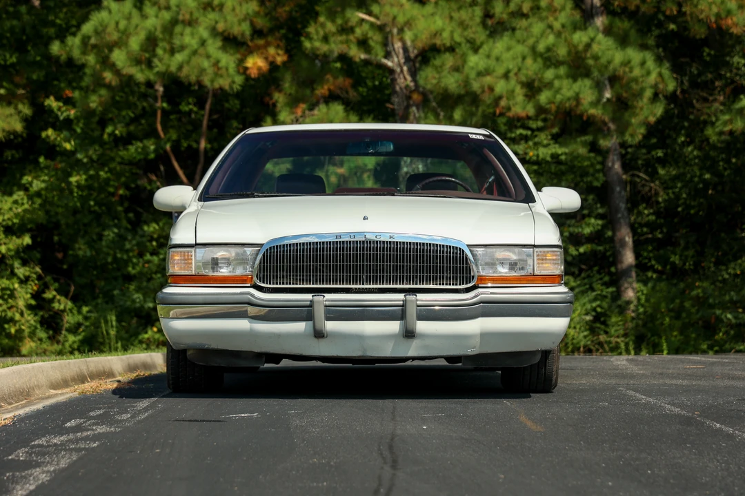1995 Buick Roadmaster - Image 12 of 31