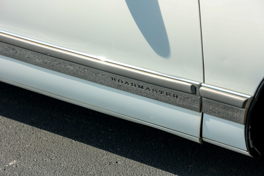 1995 Buick Roadmaster - Image 24 of 31