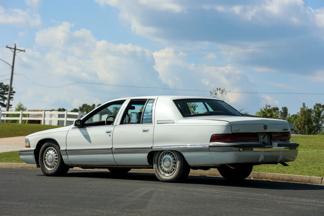 1995 Buick Roadmaster - Image 6 of 31