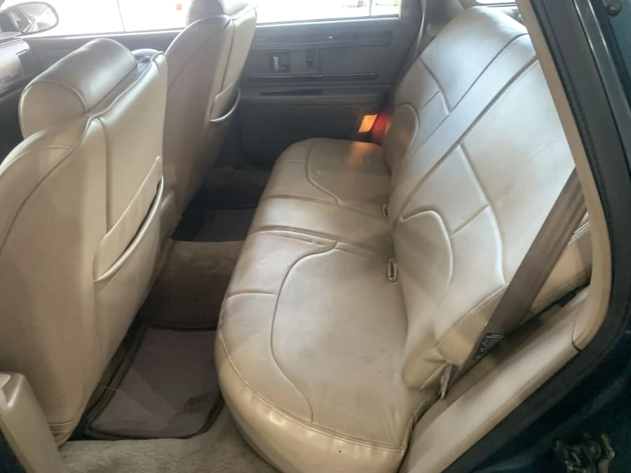 1995 Buick Roadmaster - Image 14 of 17