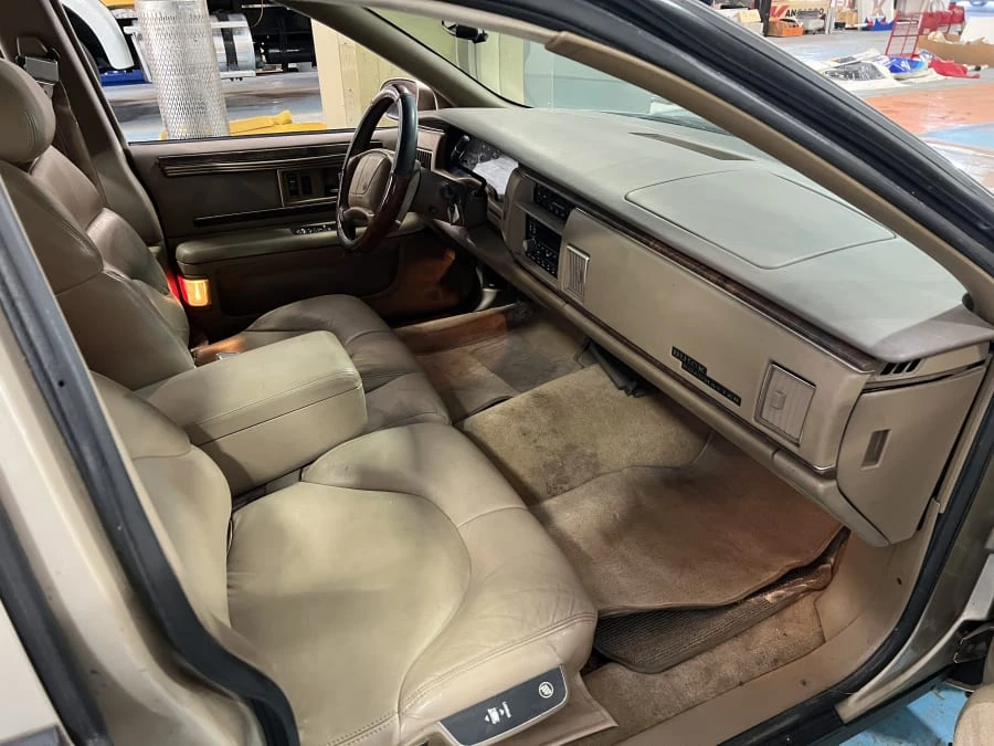 1995 Buick Roadmaster - Image 6 of 10