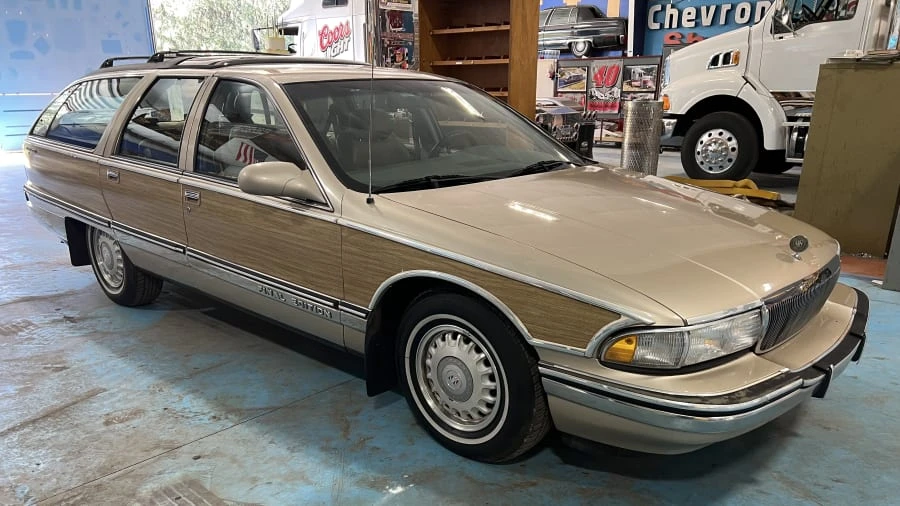 1995 Buick Roadmaster - Image 3 of 10