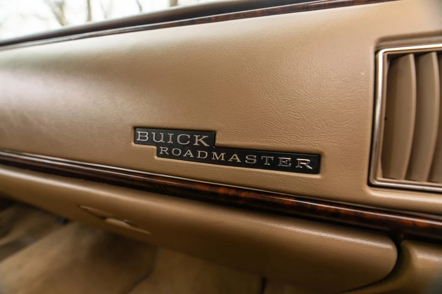 1995 Buick Roadmaster - Image 20 of 24