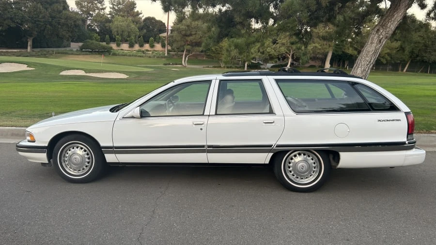 1995 Buick Roadmaster - Image 2 of 13