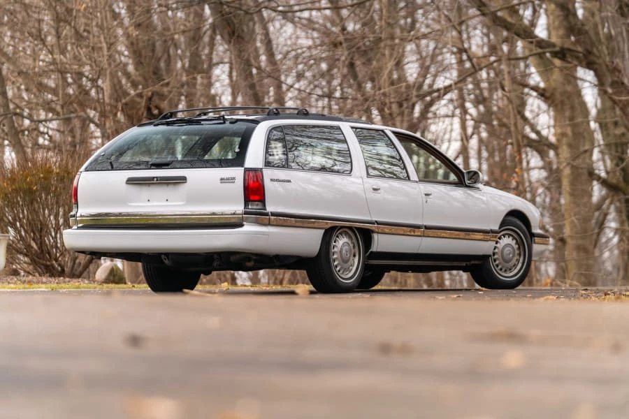 1995 Buick Roadmaster - Image 3 of 24