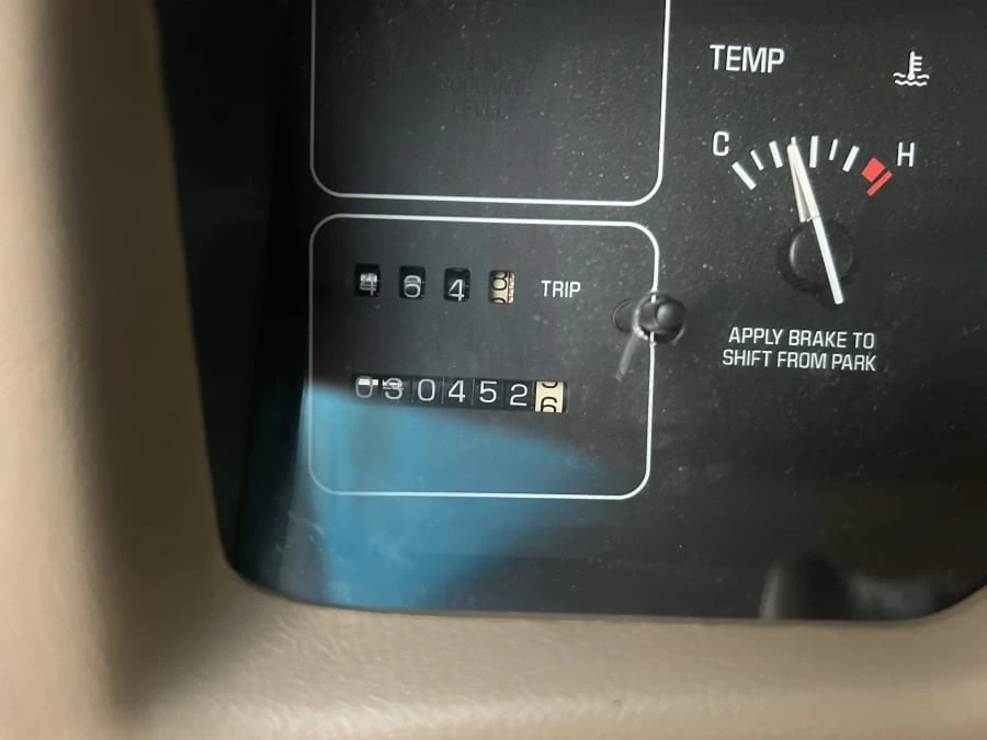 1995 Buick Roadmaster - Image 12 of 13
