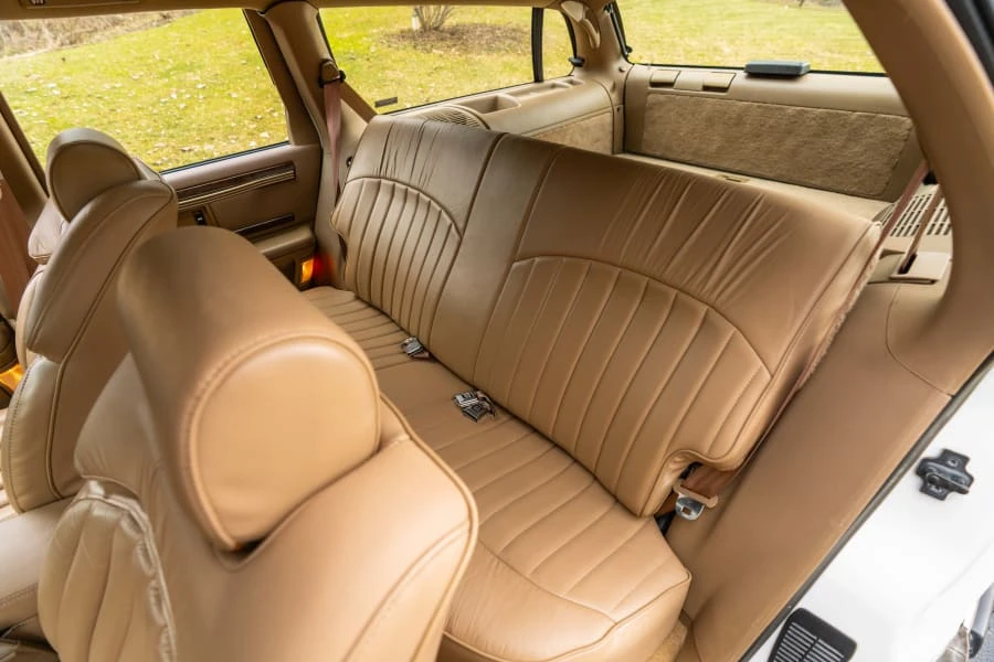 1995 Buick Roadmaster - Image 17 of 24