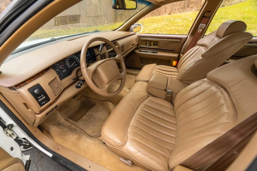 1995 Buick Roadmaster - Image 15 of 24