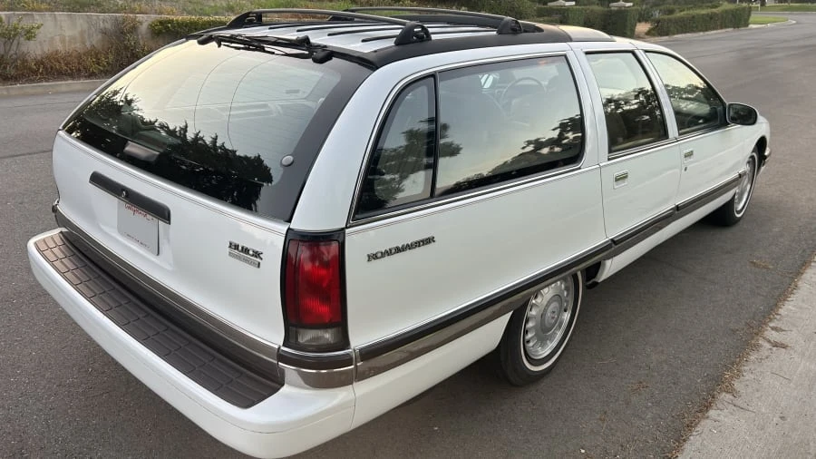 1995 Buick Roadmaster - Image 3 of 13