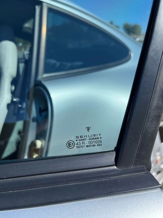 1995 Porsche 993 Carrera - Image 28 of 31
