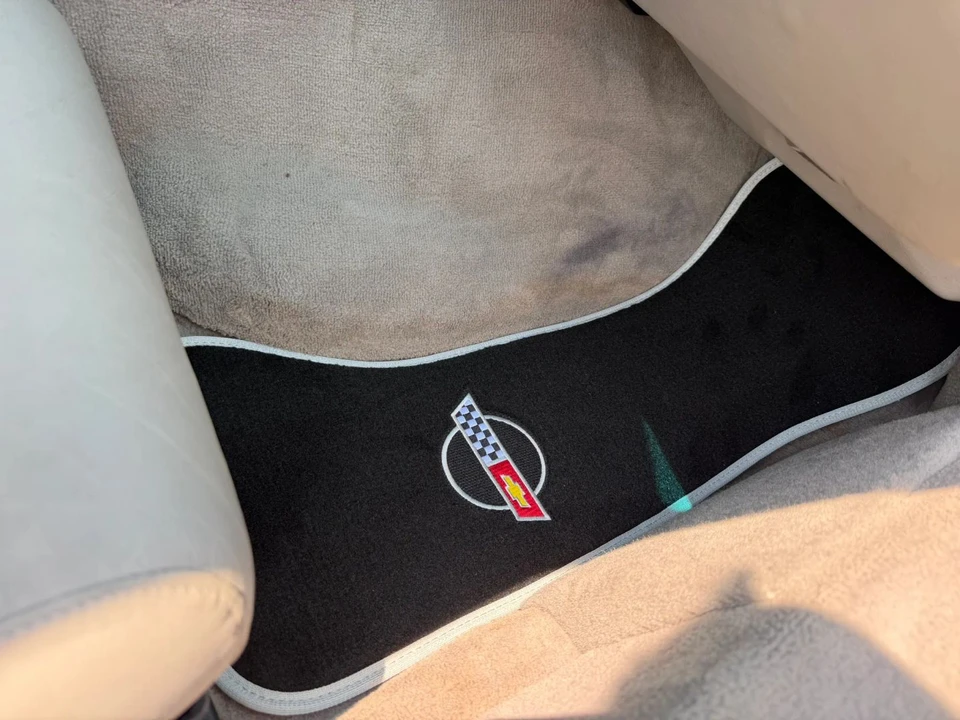 1995 Chevrolet Corvette C4 - Image 29 of 31