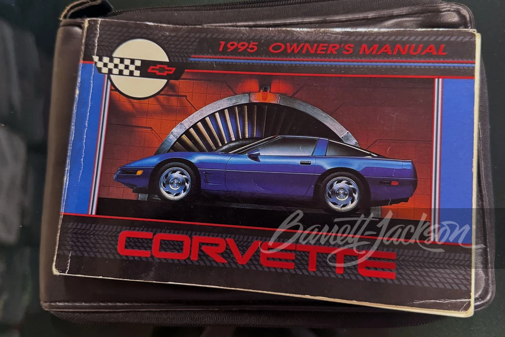 1995 Chevrolet Corvette C4 - Image 16 of 17