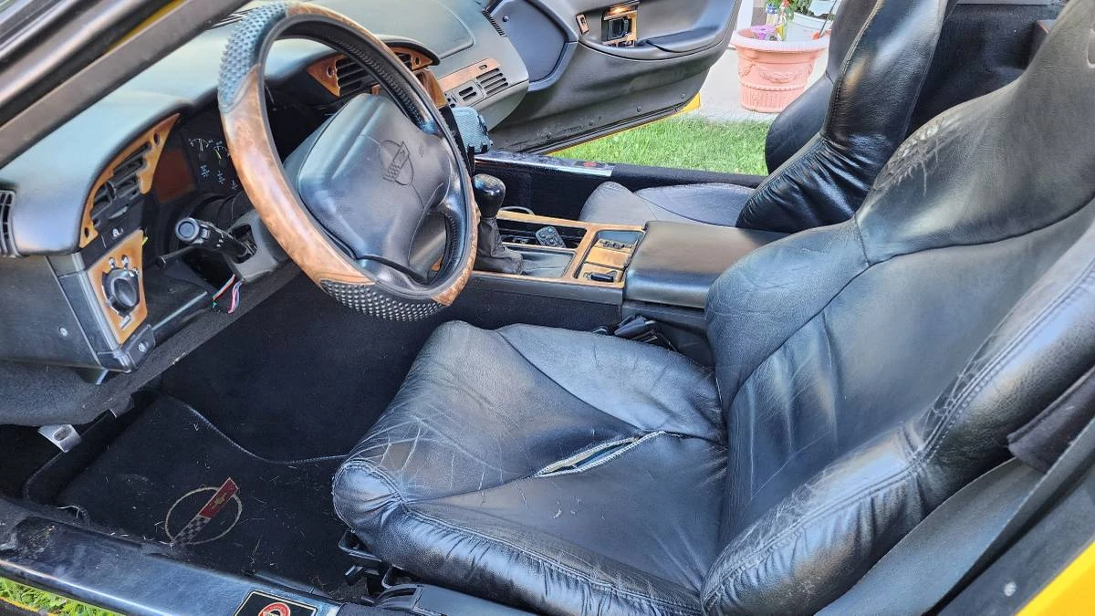 1995 Chevrolet Corvette C4 - Image 10 of 23
