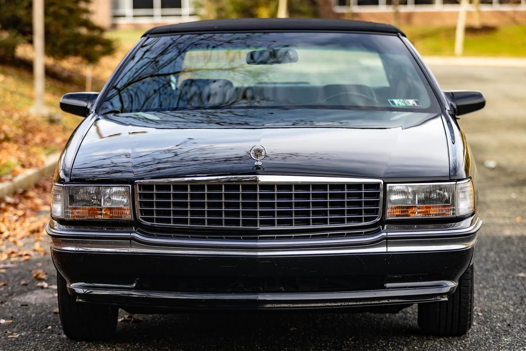 1995 Cadillac DeVille 8th Gen - Image 2 of 19