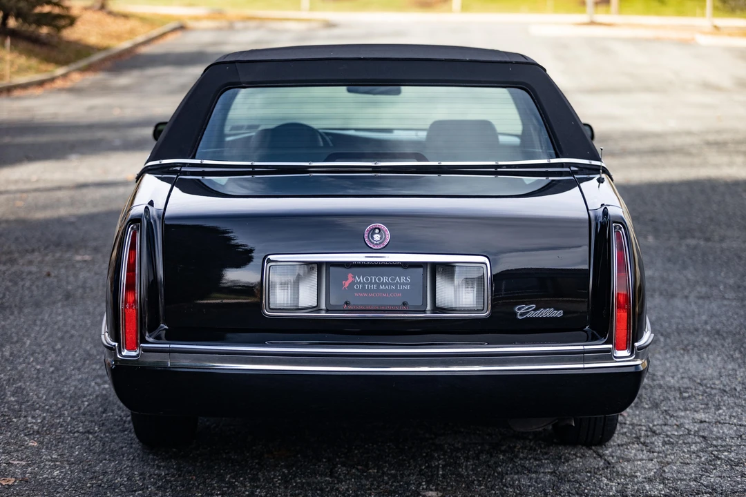 1995 Cadillac DeVille 8th Gen - Image 13 of 19