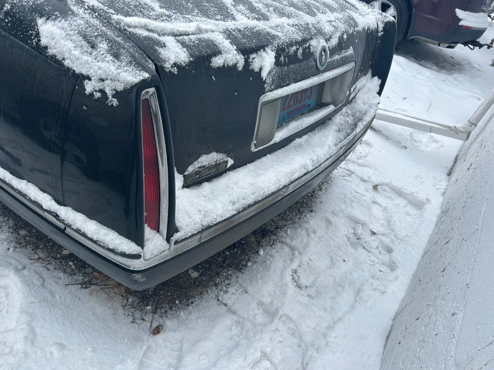 1995 Cadillac DeVille 7th Gen - Image 6 of 15