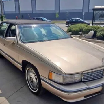 1995 Cadillac DeVille Sedan 4D