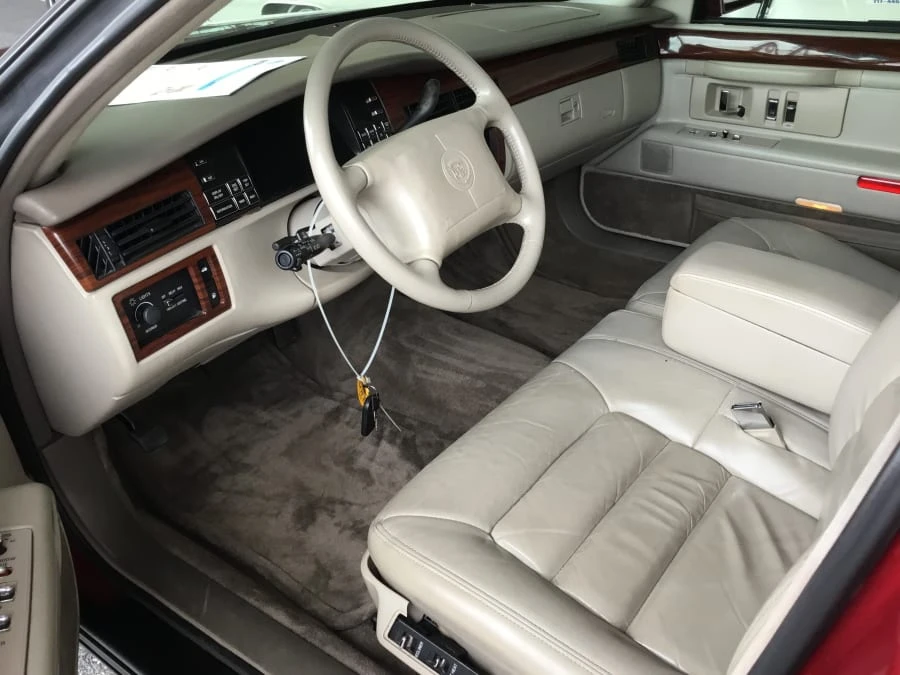 1995 Cadillac DeVille 7th Gen - Image 4 of 6