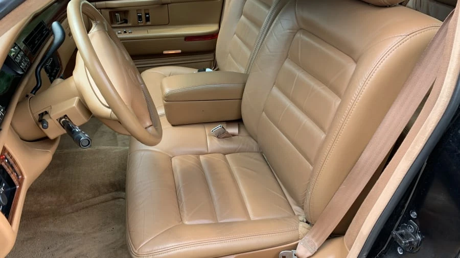 1995 Cadillac DeVille 7th Gen - Image 4 of 14