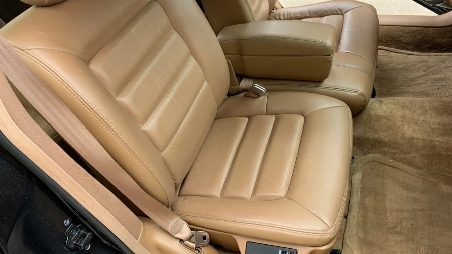 1995 Cadillac DeVille 7th Gen - Image 6 of 14