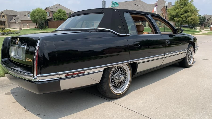 1995 Cadillac DeVille 7th Gen - Image 14 of 14