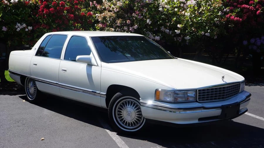 1995 Cadillac DeVille 7th Gen - Image 11 of 11