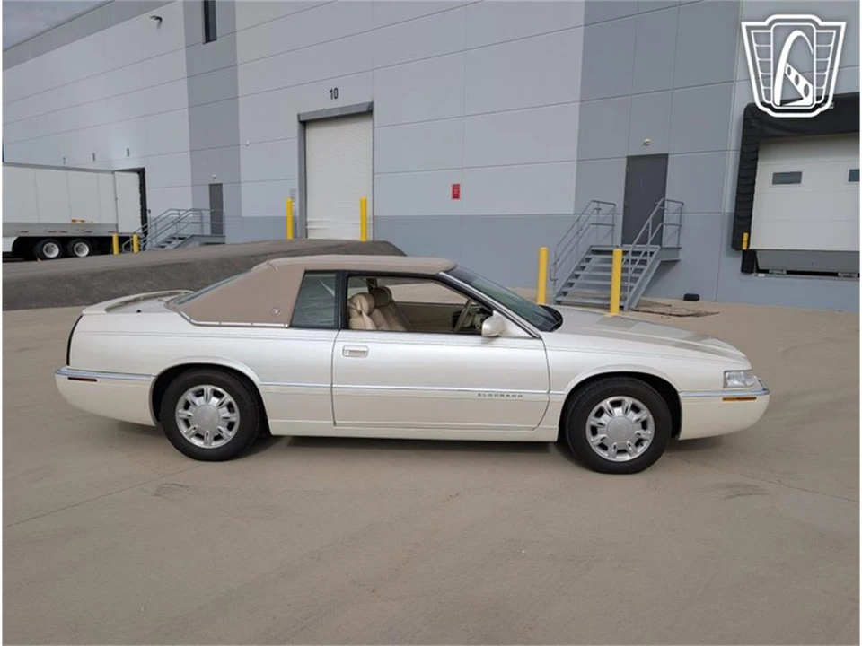 1995 Cadillac Eldorado 12th Gen - Image 17 of 31
