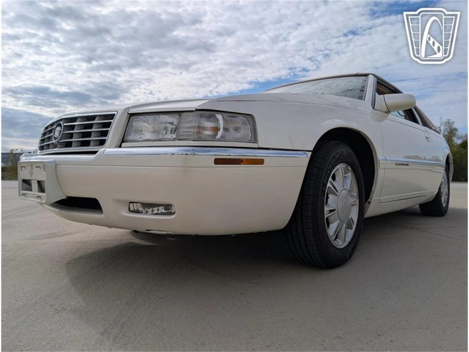 1995 Cadillac Eldorado 12th Gen - Image 4 of 31