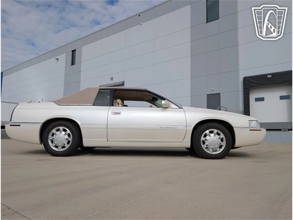 1995 Cadillac Eldorado 12th Gen - Image 19 of 31