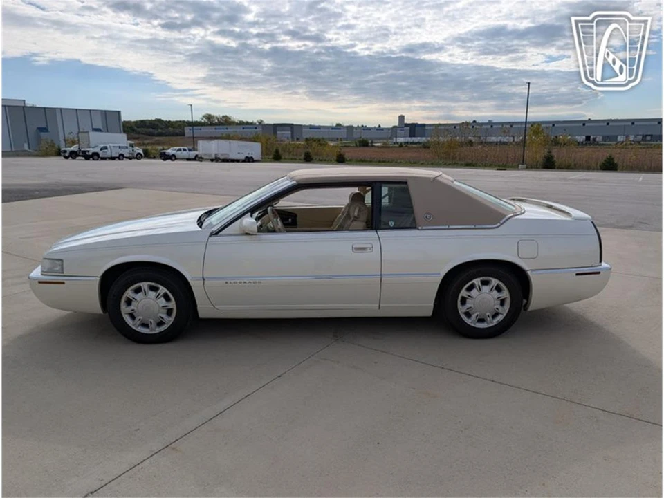1995 Cadillac Eldorado 12th Gen - Image 5 of 31