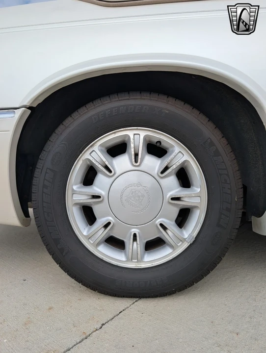 1995 Cadillac Eldorado 11th Gen - Image 17 of 21