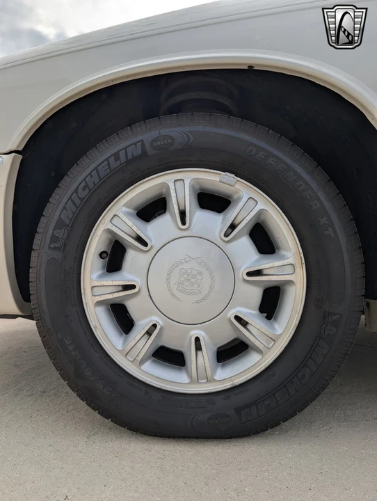 1995 Cadillac Eldorado 11th Gen - Image 15 of 21