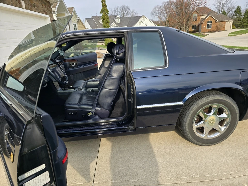 1995 Cadillac Eldorado 12th Gen - Image 3 of 23