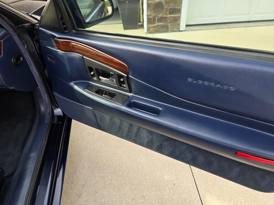 1995 Cadillac Eldorado 12th Gen - Image 18 of 23