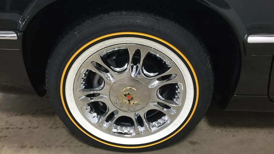 1995 Cadillac Eldorado 12th Gen - Image 9 of 10