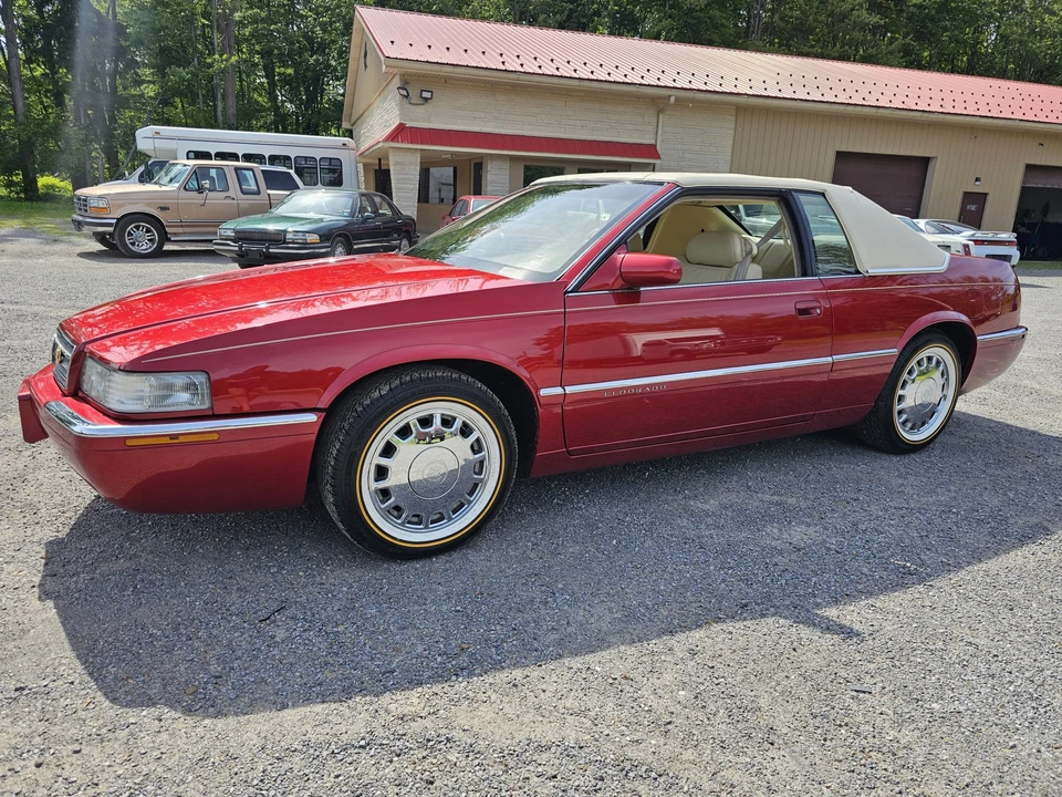 1995 Cadillac Eldorado 12th Gen - Image 5 of 31