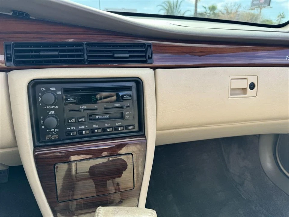 1995 Cadillac Eldorado 12th Gen - Image 13 of 31