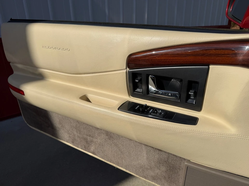 1995 Cadillac Eldorado 12th Gen - Image 21 of 31
