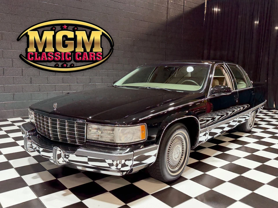 1995 Cadillac Fleetwood - Image 3 of 31