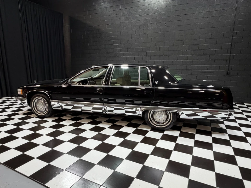 1995 Cadillac Fleetwood - Image 30 of 31