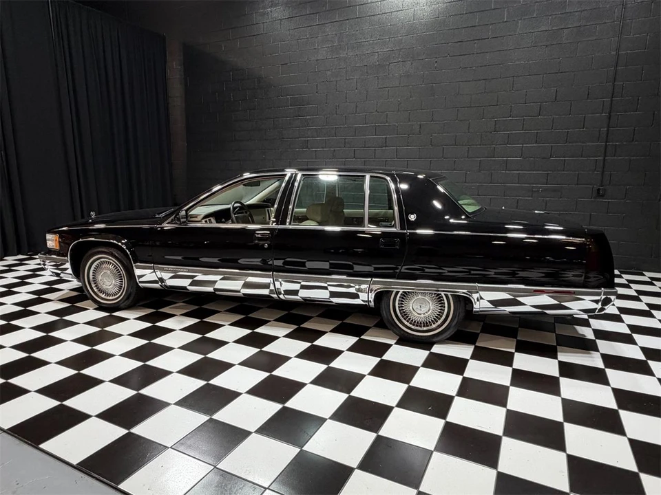 1995 Cadillac Fleetwood - Image 29 of 31