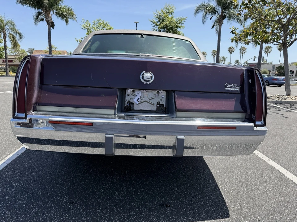 1995 Cadillac Fleetwood - Image 13 of 23