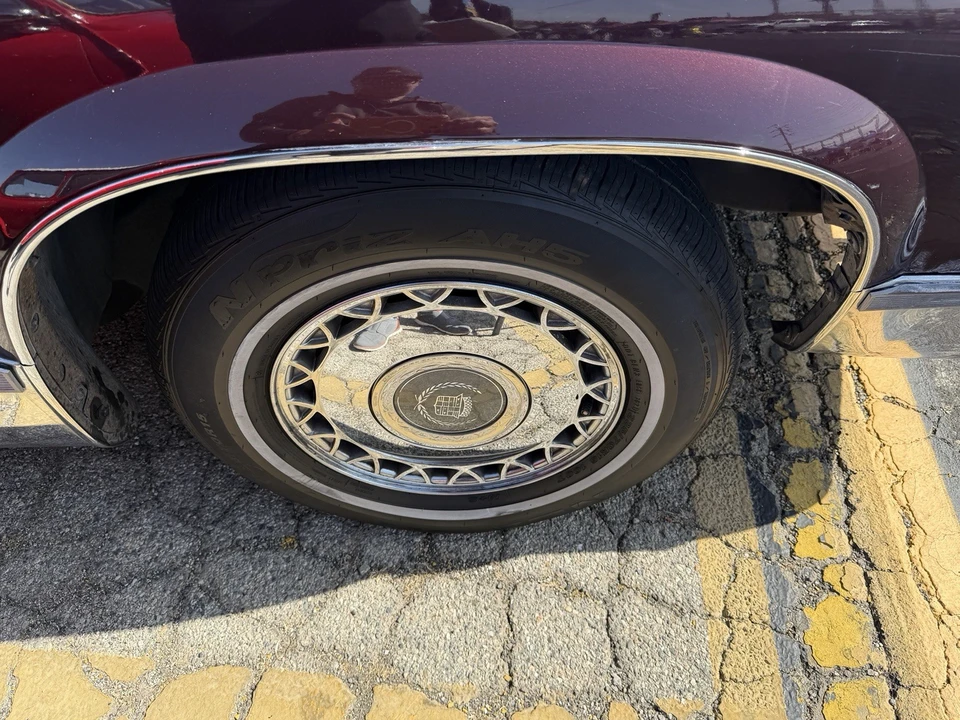 1995 Cadillac Fleetwood - Image 23 of 23