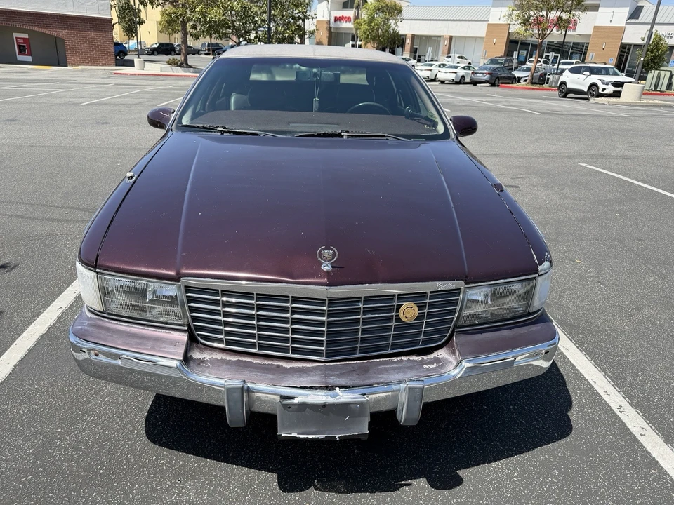 1995 Cadillac Fleetwood - Image 3 of 23