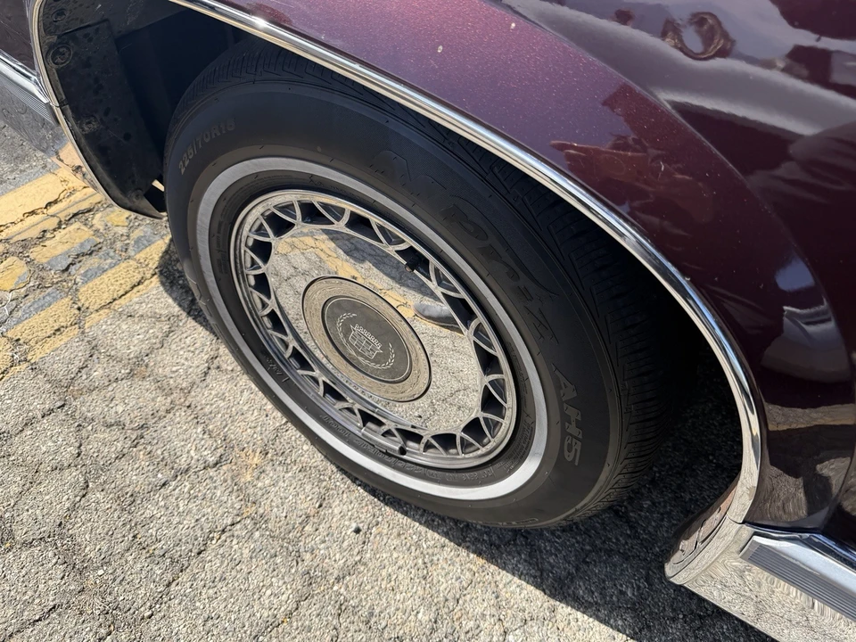 1995 Cadillac Fleetwood - Image 21 of 23