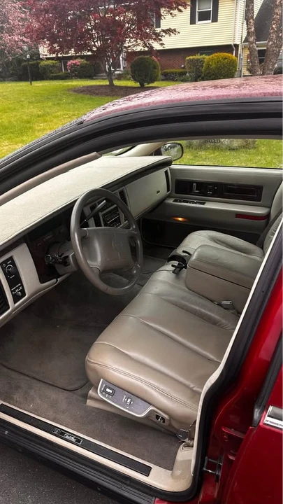 1995 Cadillac Fleetwood - Image 8 of 11