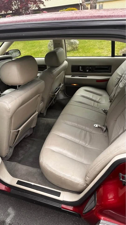 1995 Cadillac Fleetwood - Image 9 of 11